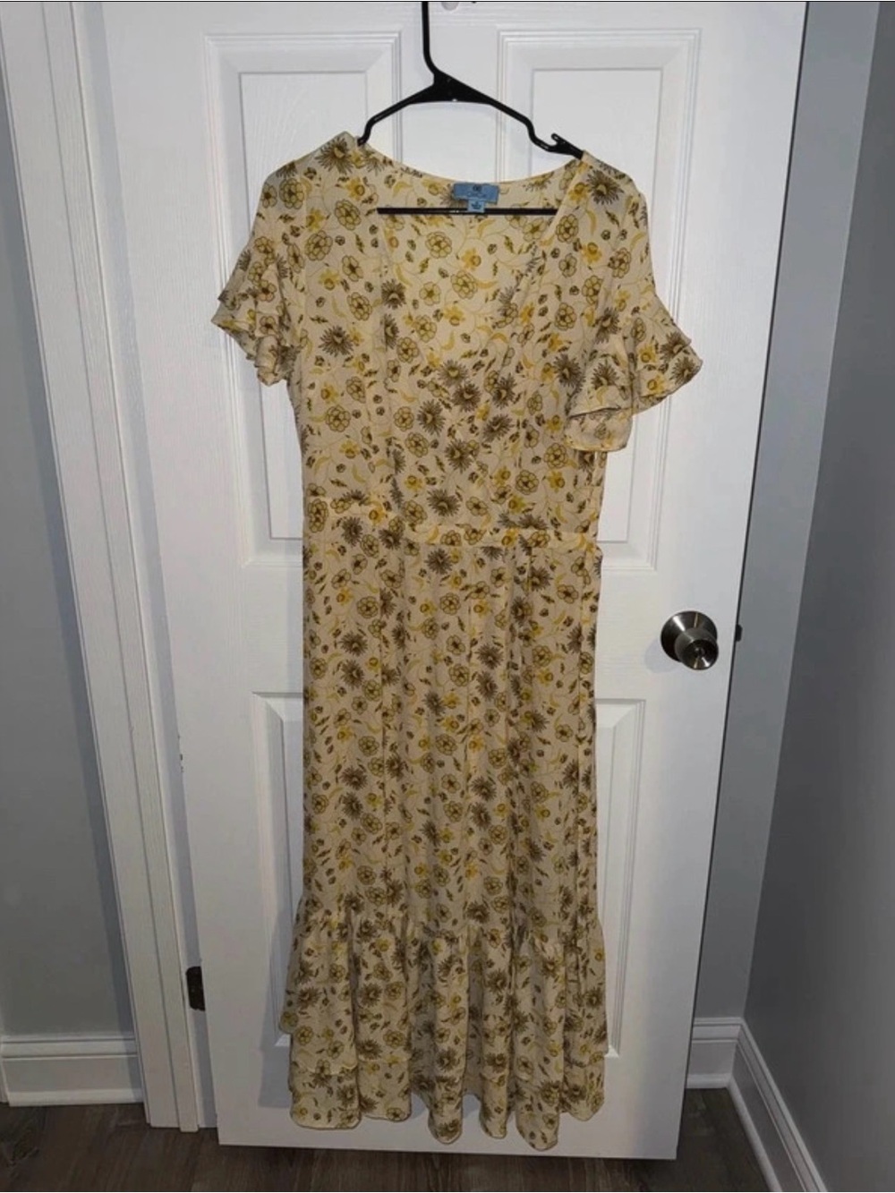 CeCe Yellow Floral Maxi Dress with Ruffle Hem